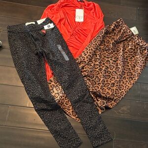 Zara Gap H&M

3 for $25

Sorry no bundling, will cancel.